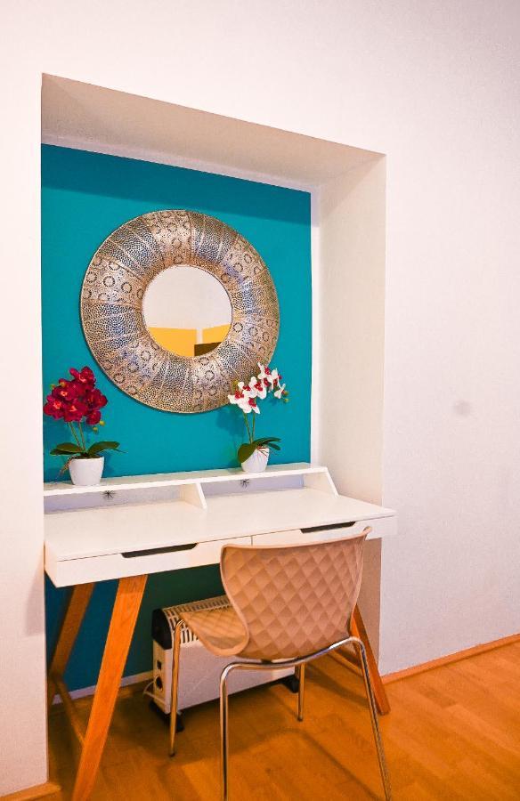 Backpacker Apartment Hofburg Вена Экстерьер фото